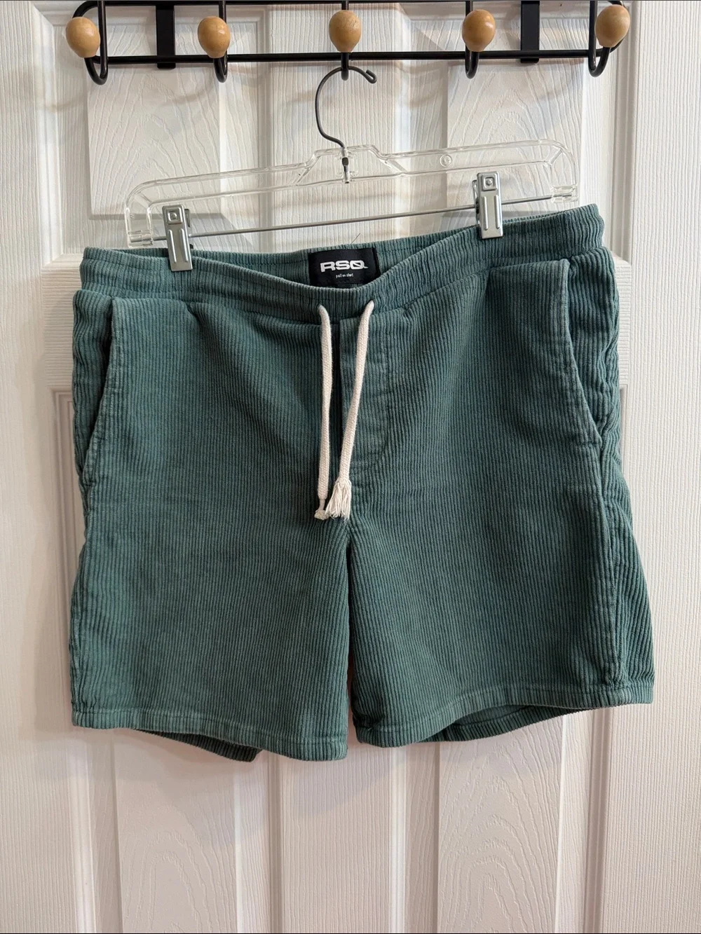 RSQ Men's Forest Green Corduroy Drawstring Shorts, 6.5 inseam.